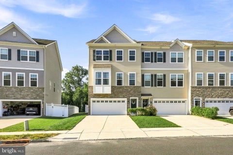 Townhouse For Sale - 12 Sullivan Way<br/> Burlington County, MARLTON, NJ 08053