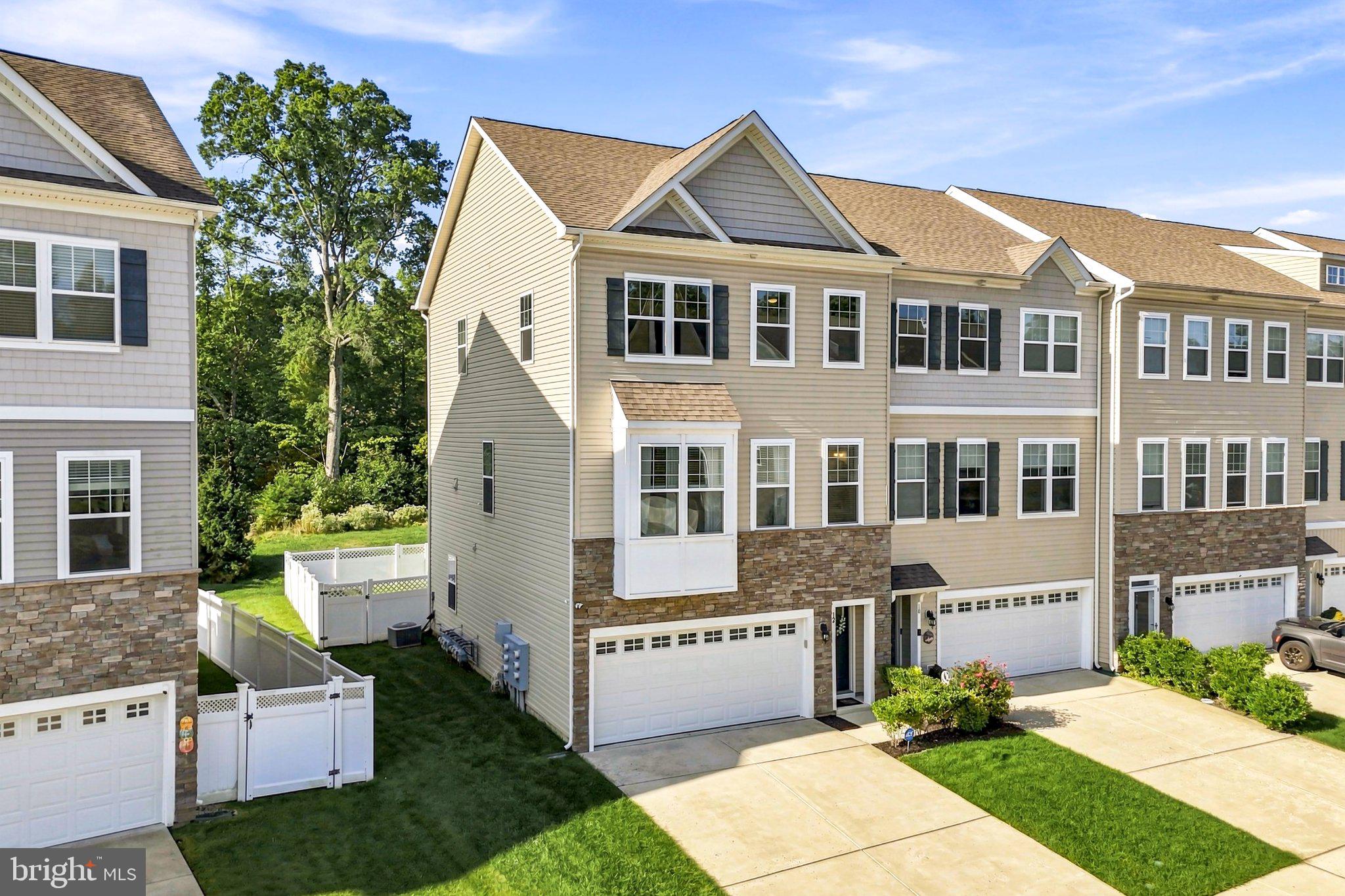 12 SULLIVAN WAY