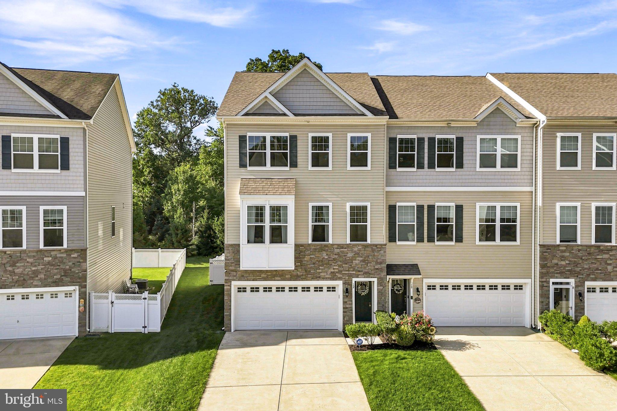 12 SULLIVAN WAY