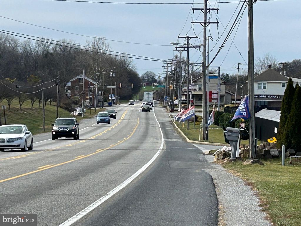 Photo of 5309 Lincoln Highway W, THOMASVILLE, PA 17364 (MLS # PAYK2073498)