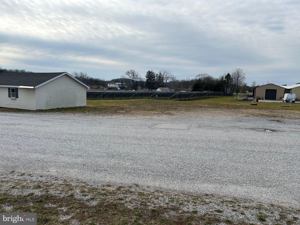 Photo of 5309 Lincoln Highway W, THOMASVILLE, PA 17364 (MLS # PAYK2073498)