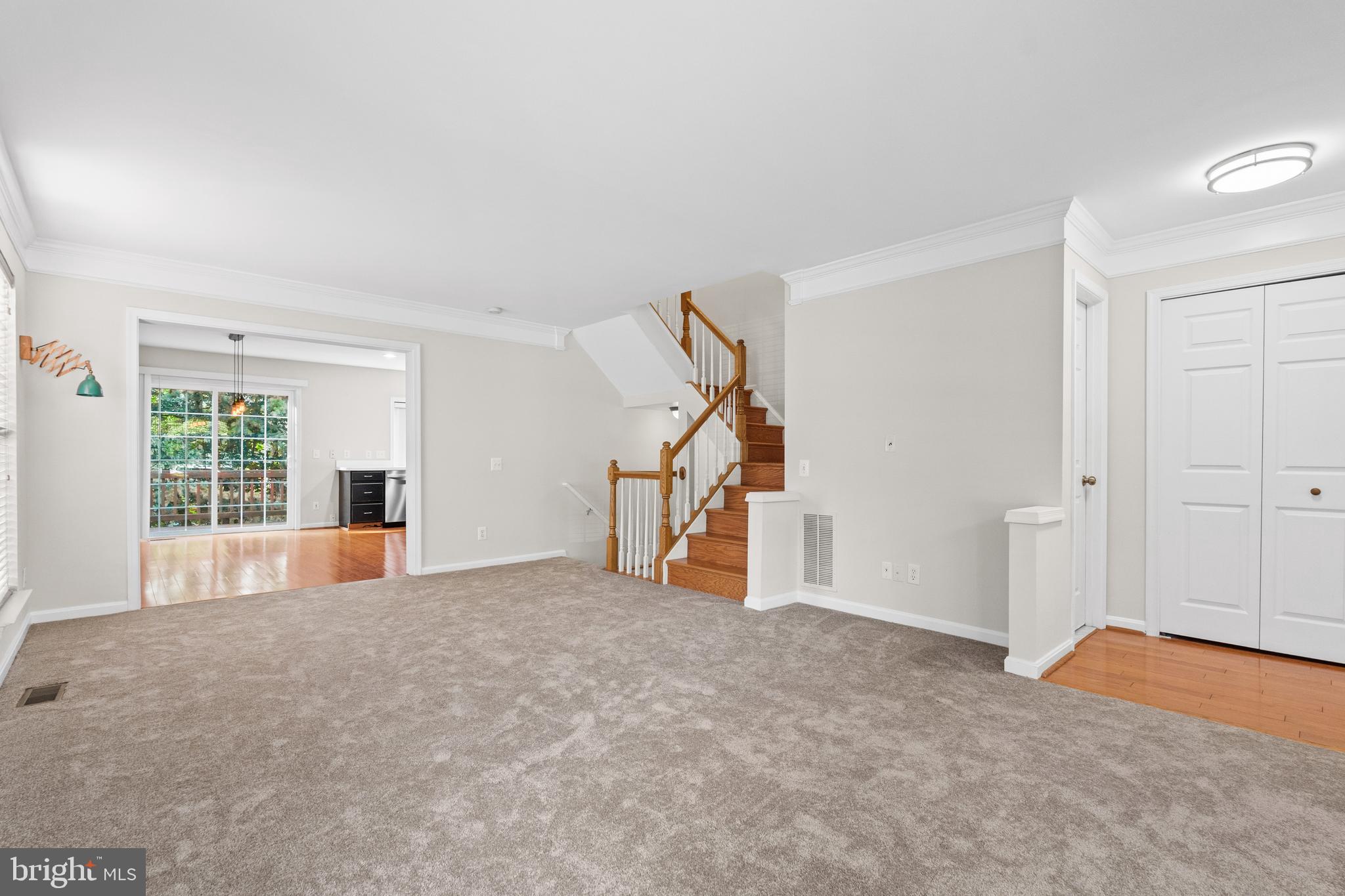 LAKE RIDGE - Residential Lease