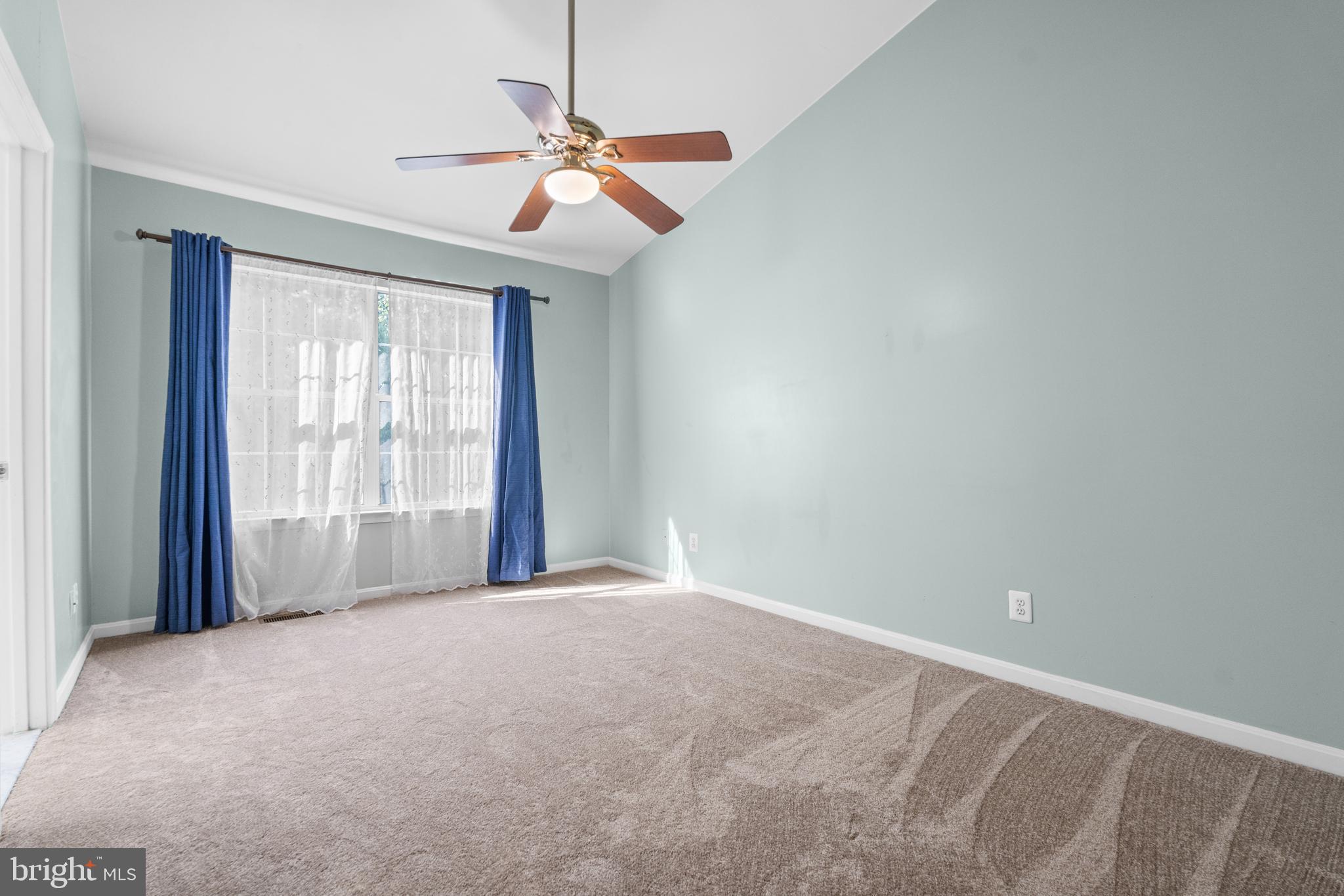 LAKE RIDGE - Residential Lease