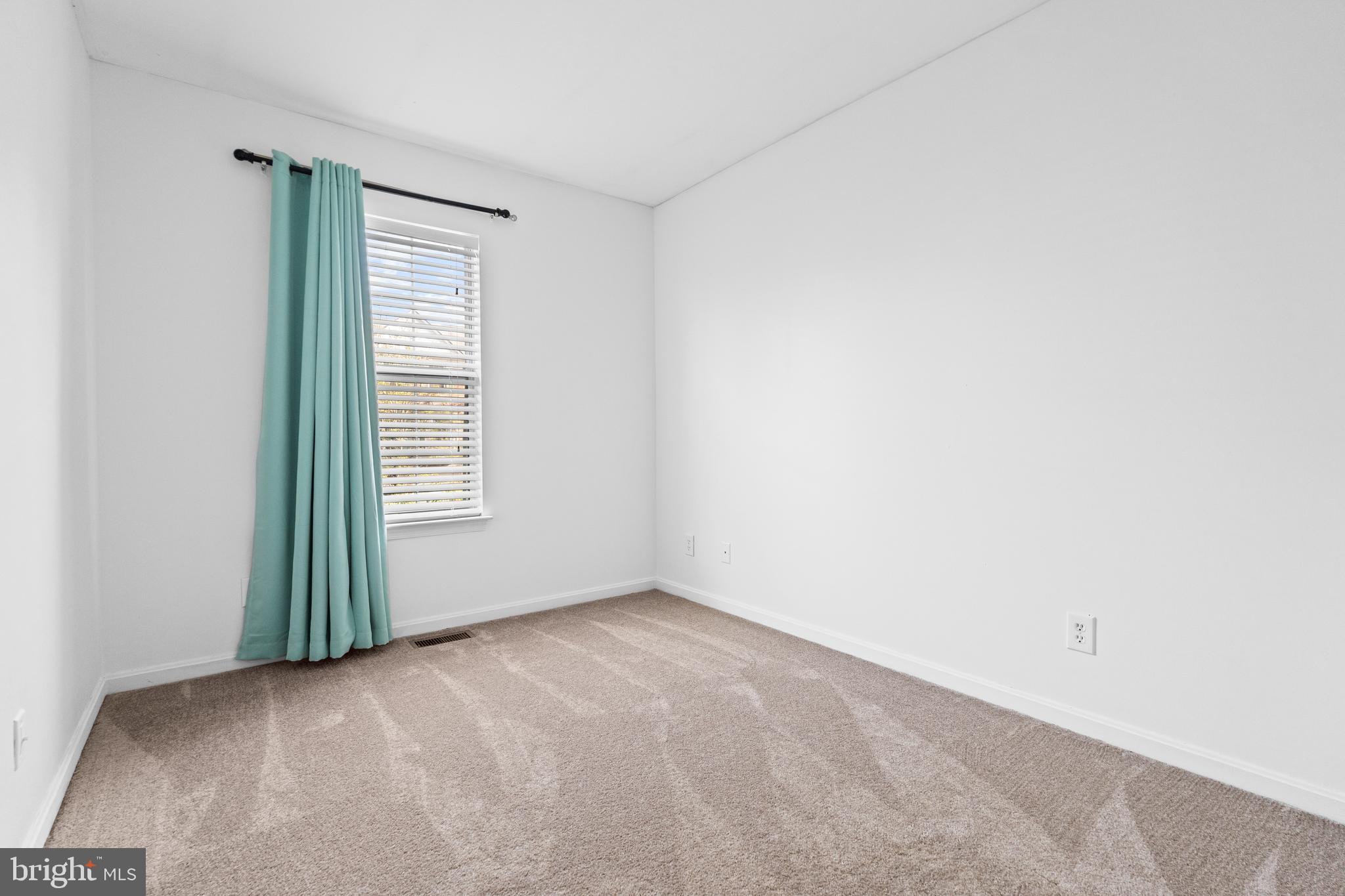 LAKE RIDGE - Residential Lease