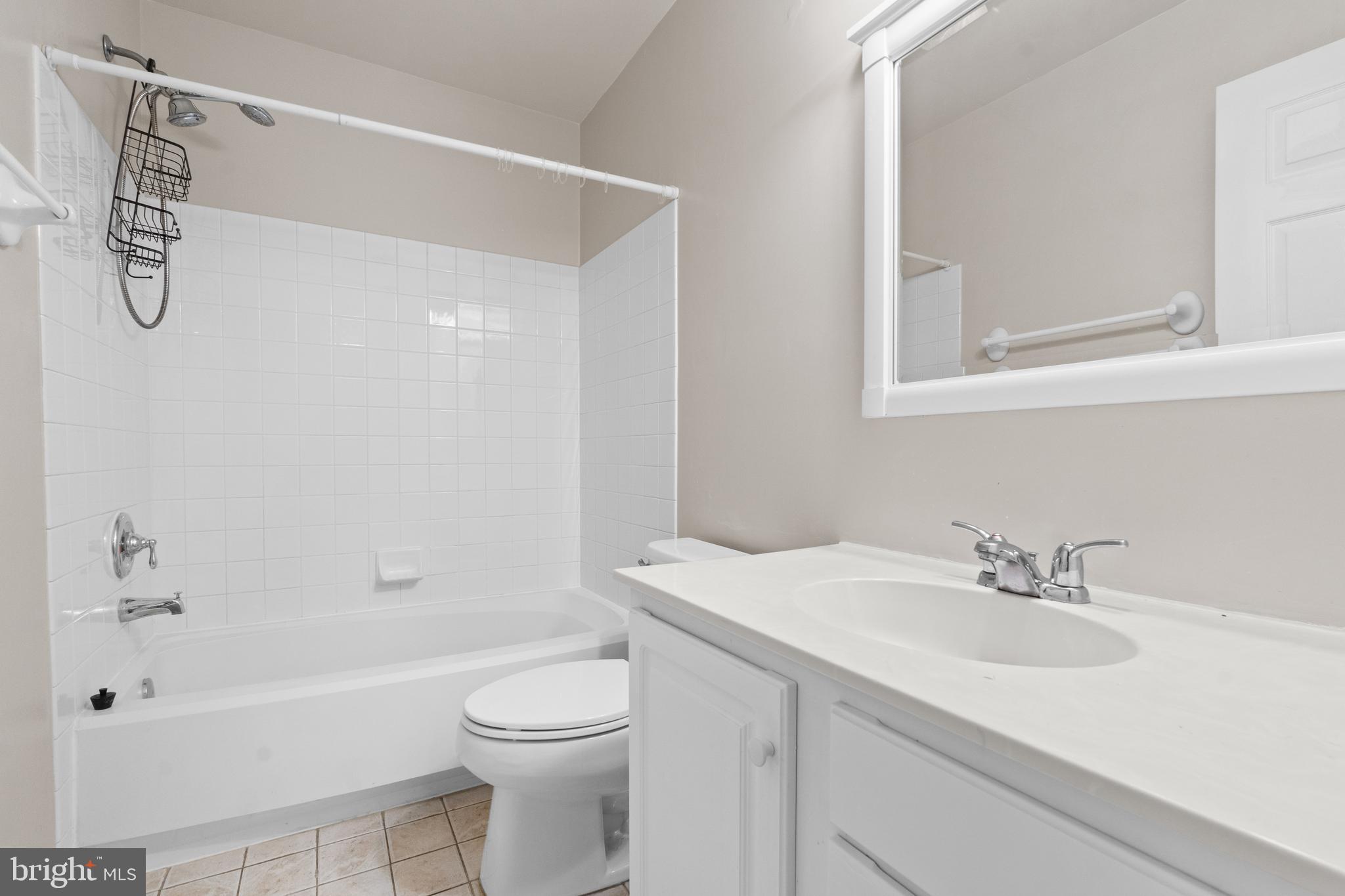 LAKE RIDGE - Residential Lease