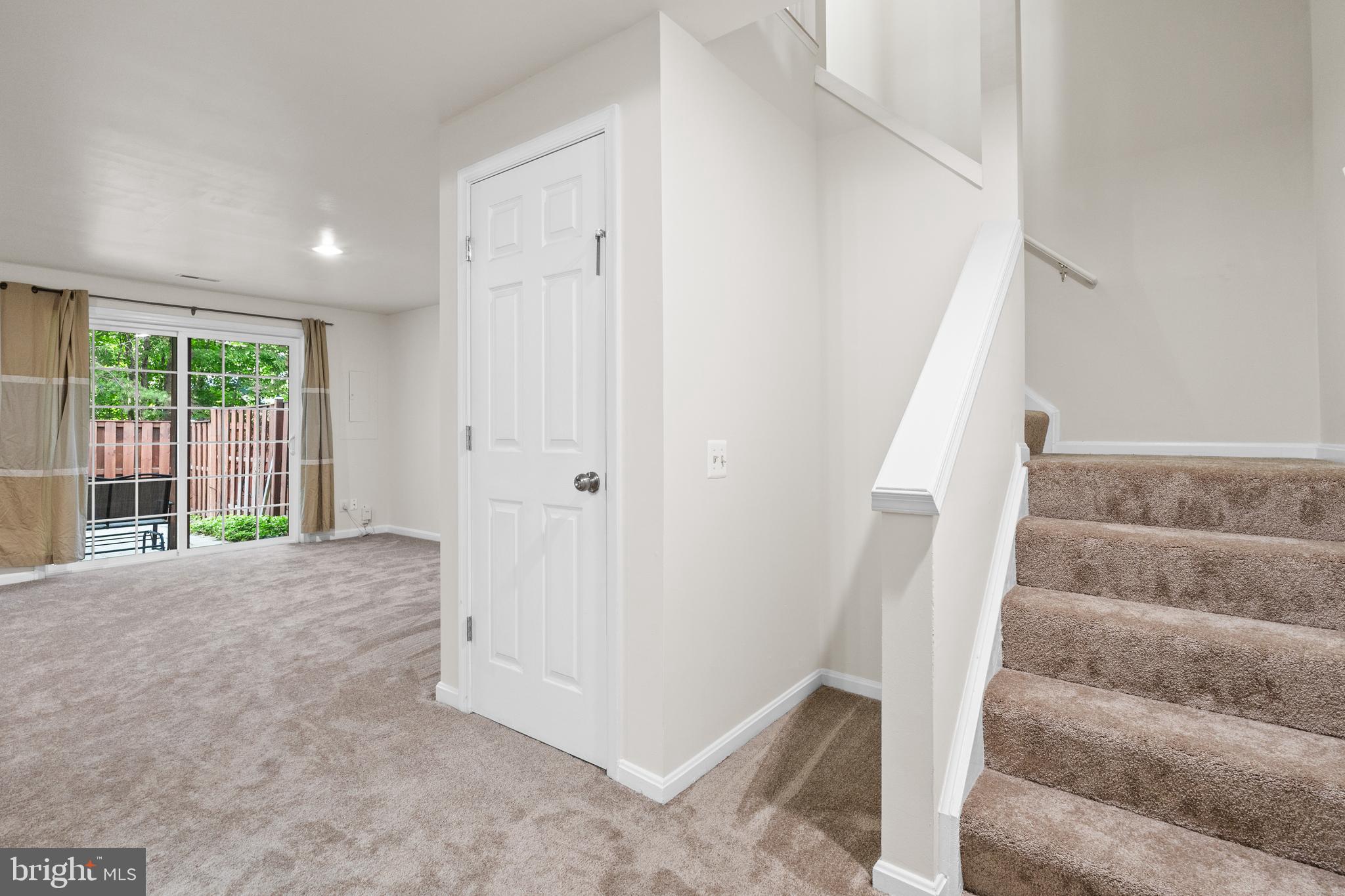 LAKE RIDGE - Residential Lease