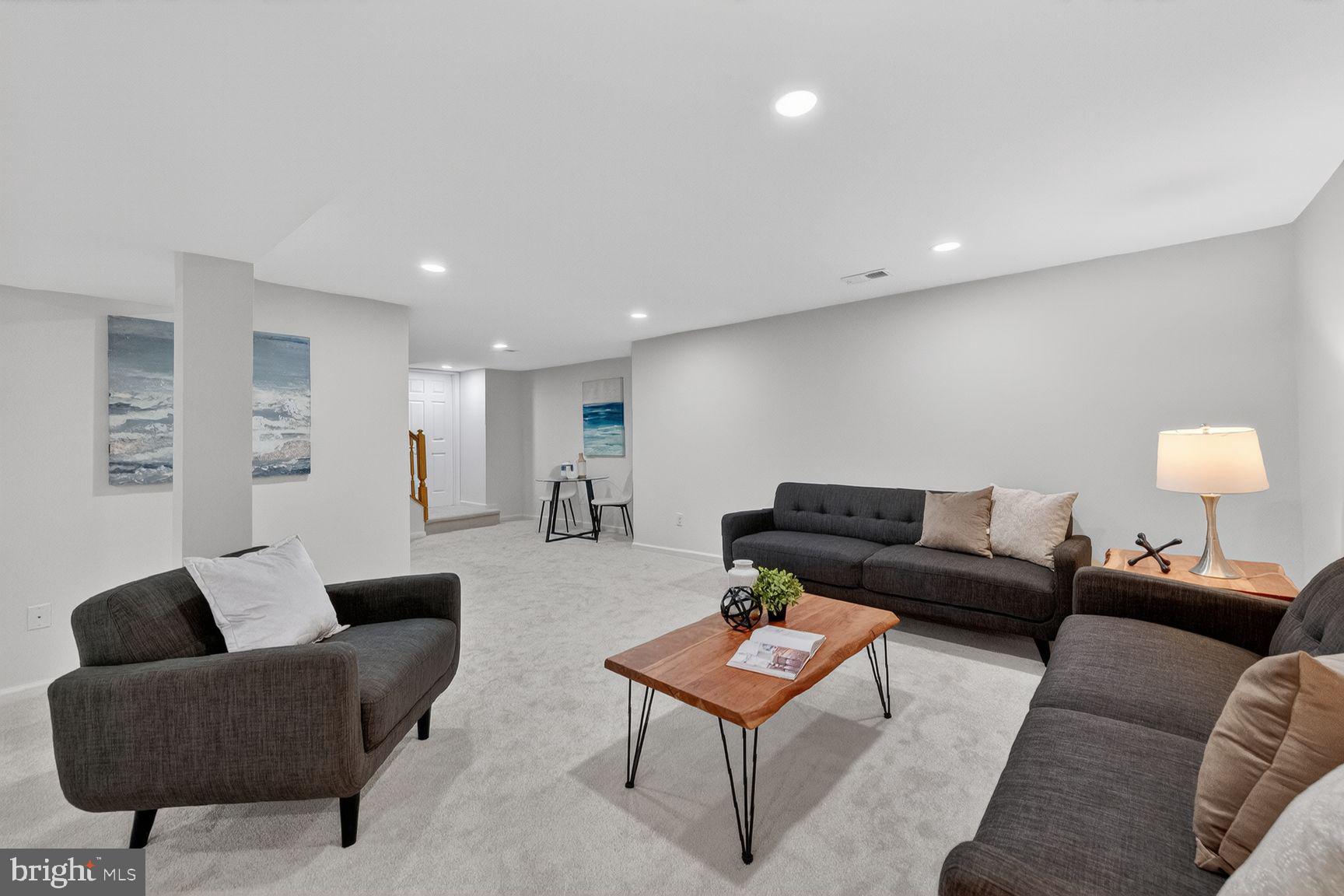 POLO FIELDS - Residential