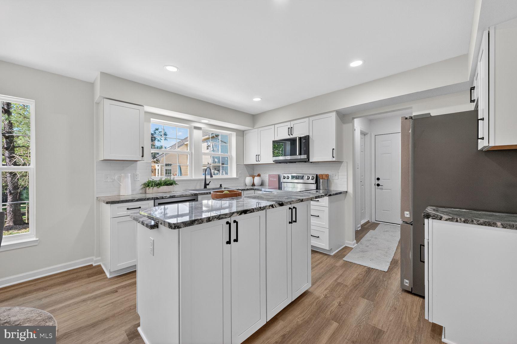 POLO FIELDS - Residential