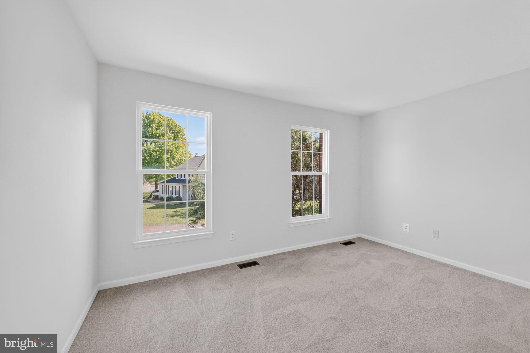 POLO FIELDS - Residential