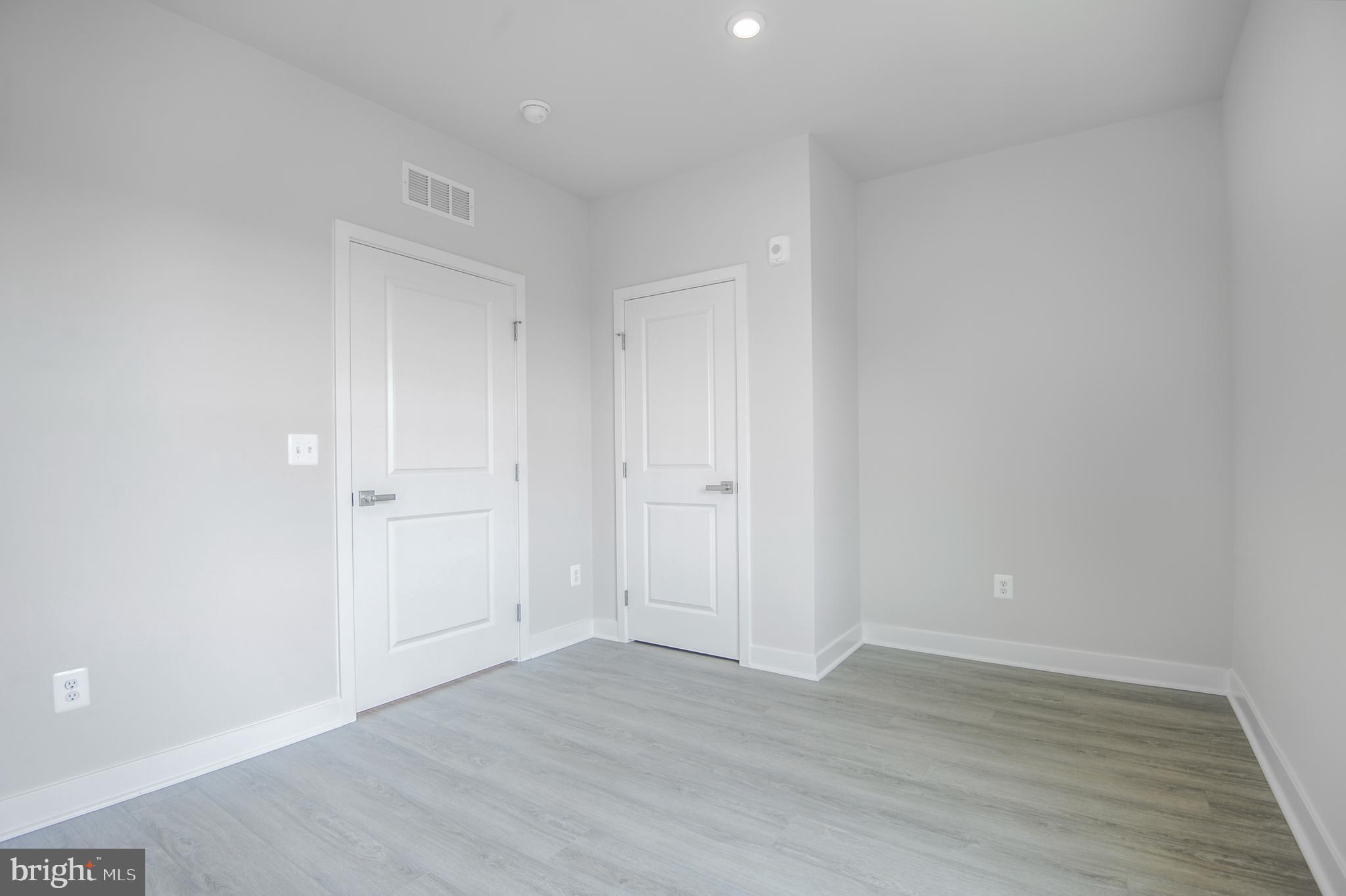 ELLIPSE AT WESTFIELDS - Residential Lease