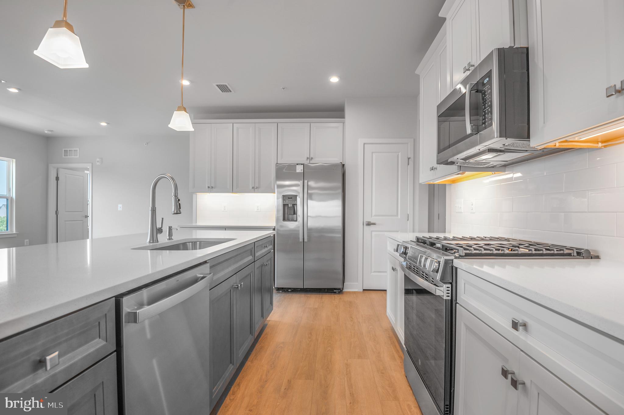 ELLIPSE AT WESTFIELDS - Residential Lease