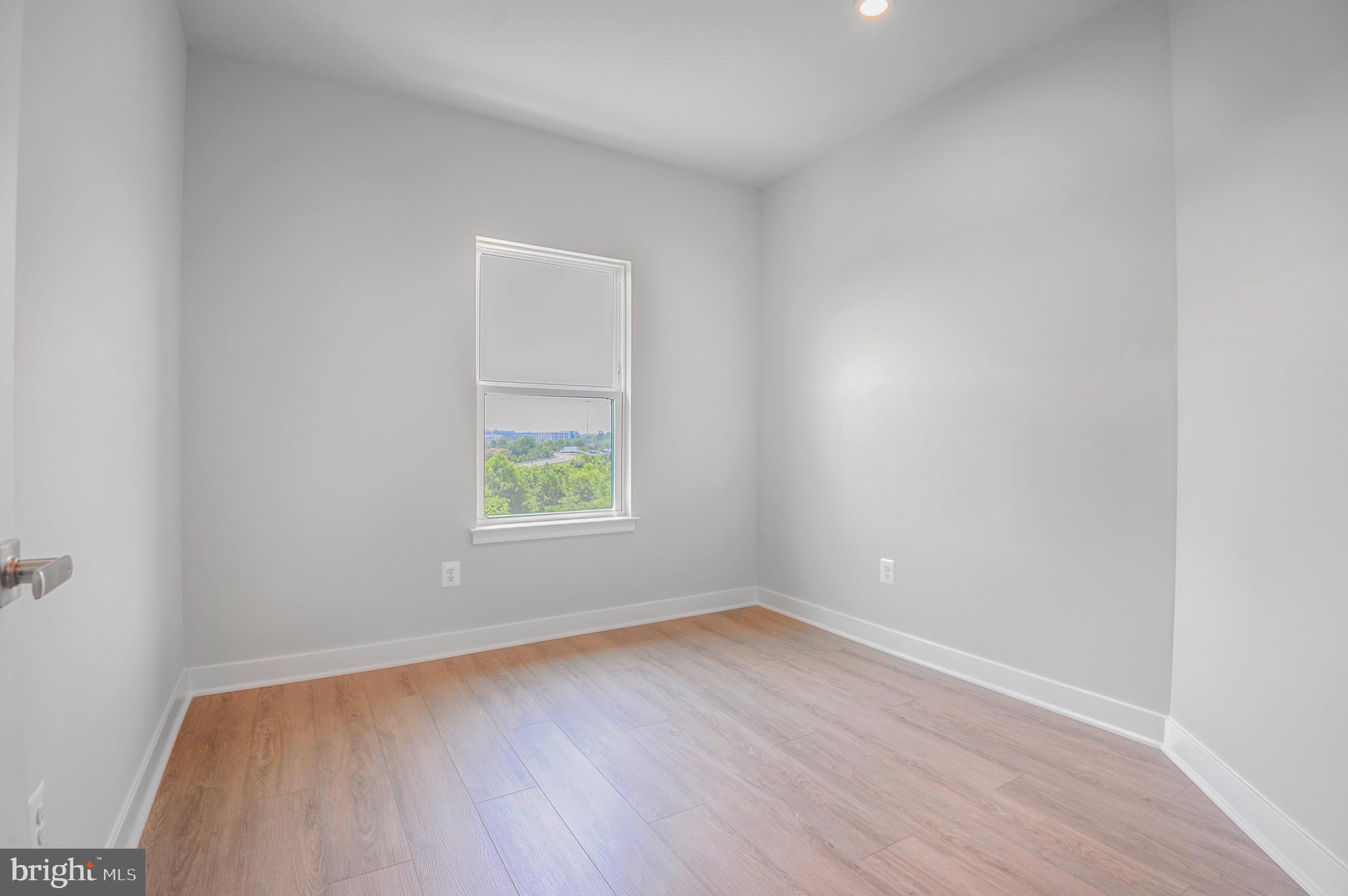 ELLIPSE AT WESTFIELDS - Residential Lease