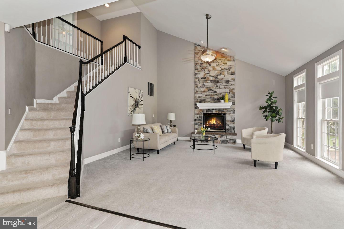 CEDAR HUNT - Residential Lease