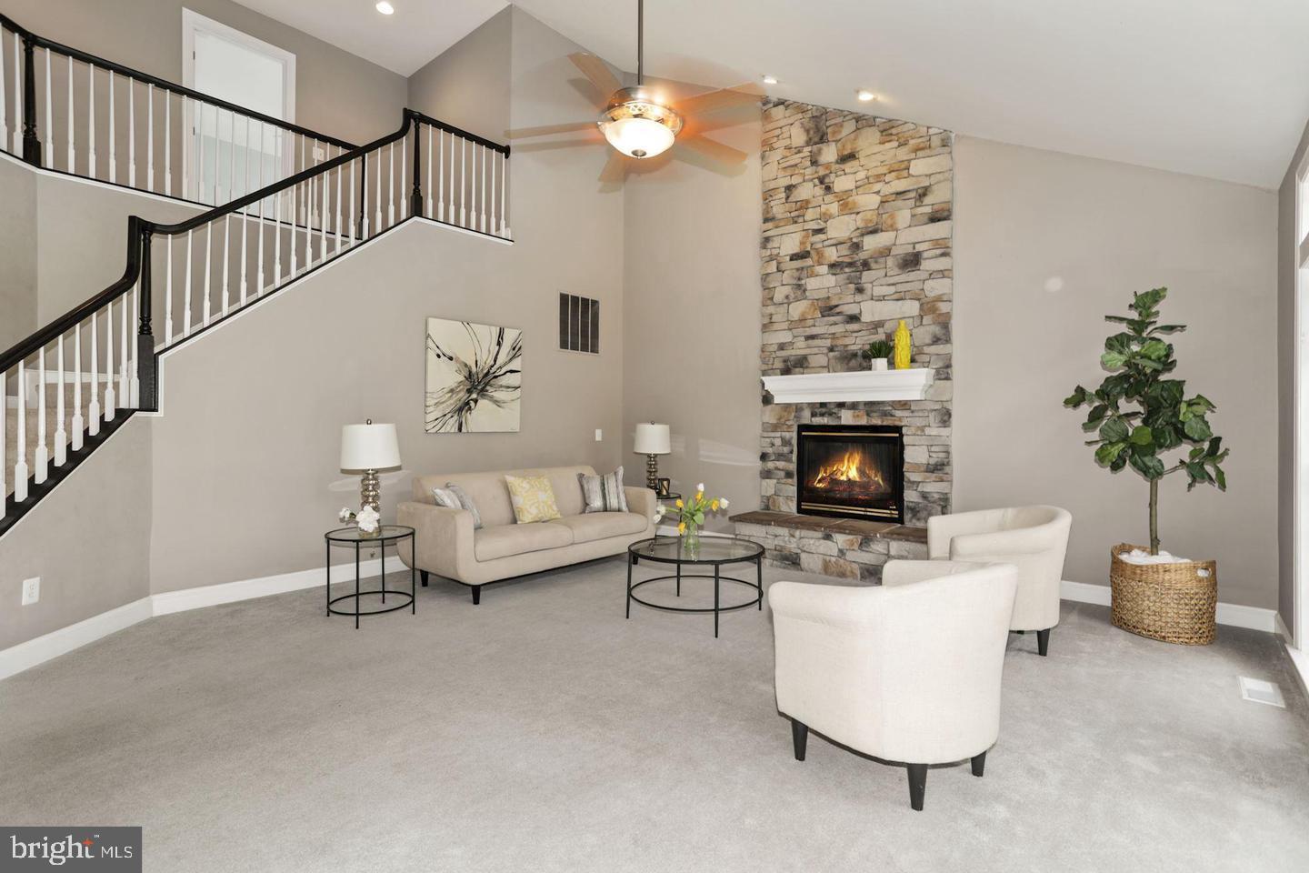 CEDAR HUNT - Residential Lease