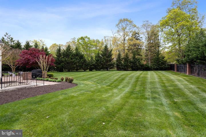 CEDAR HUNT - Residential Lease