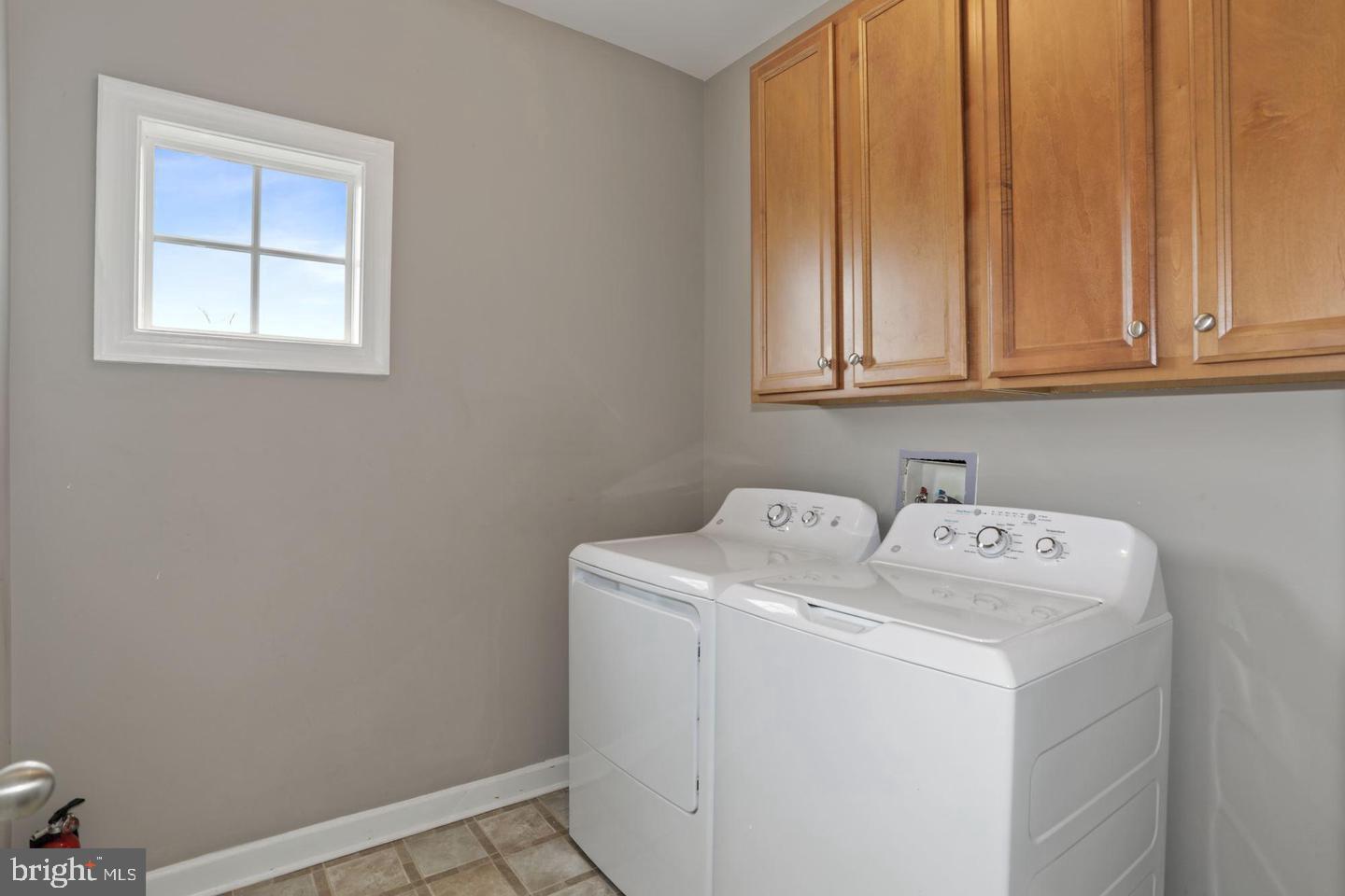 CEDAR HUNT - Residential Lease