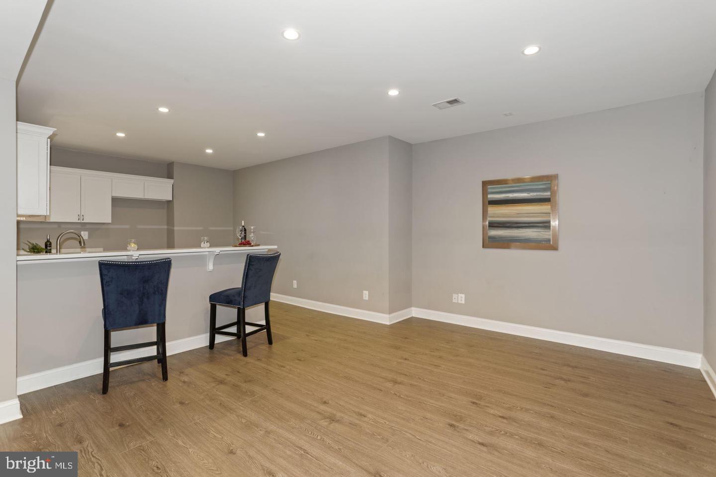 CEDAR HUNT - Residential Lease