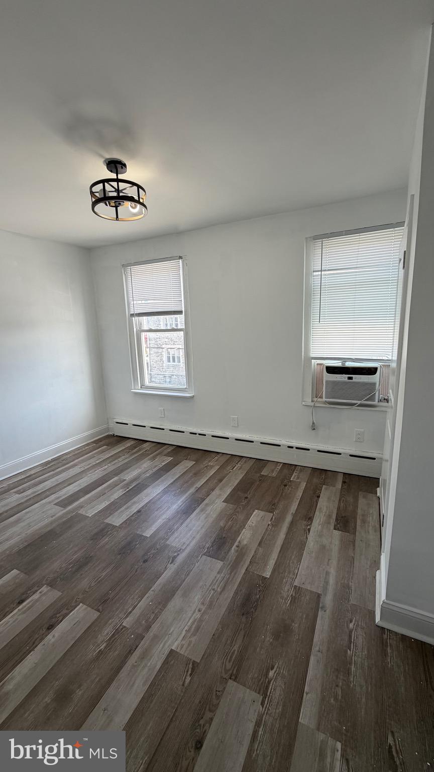 PHILADELPHIA (NORTHEAST) - Residential