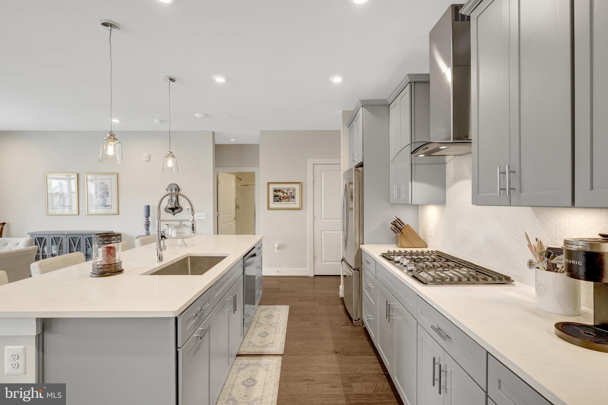 METROPARK AT ARROWBROOK - Residential