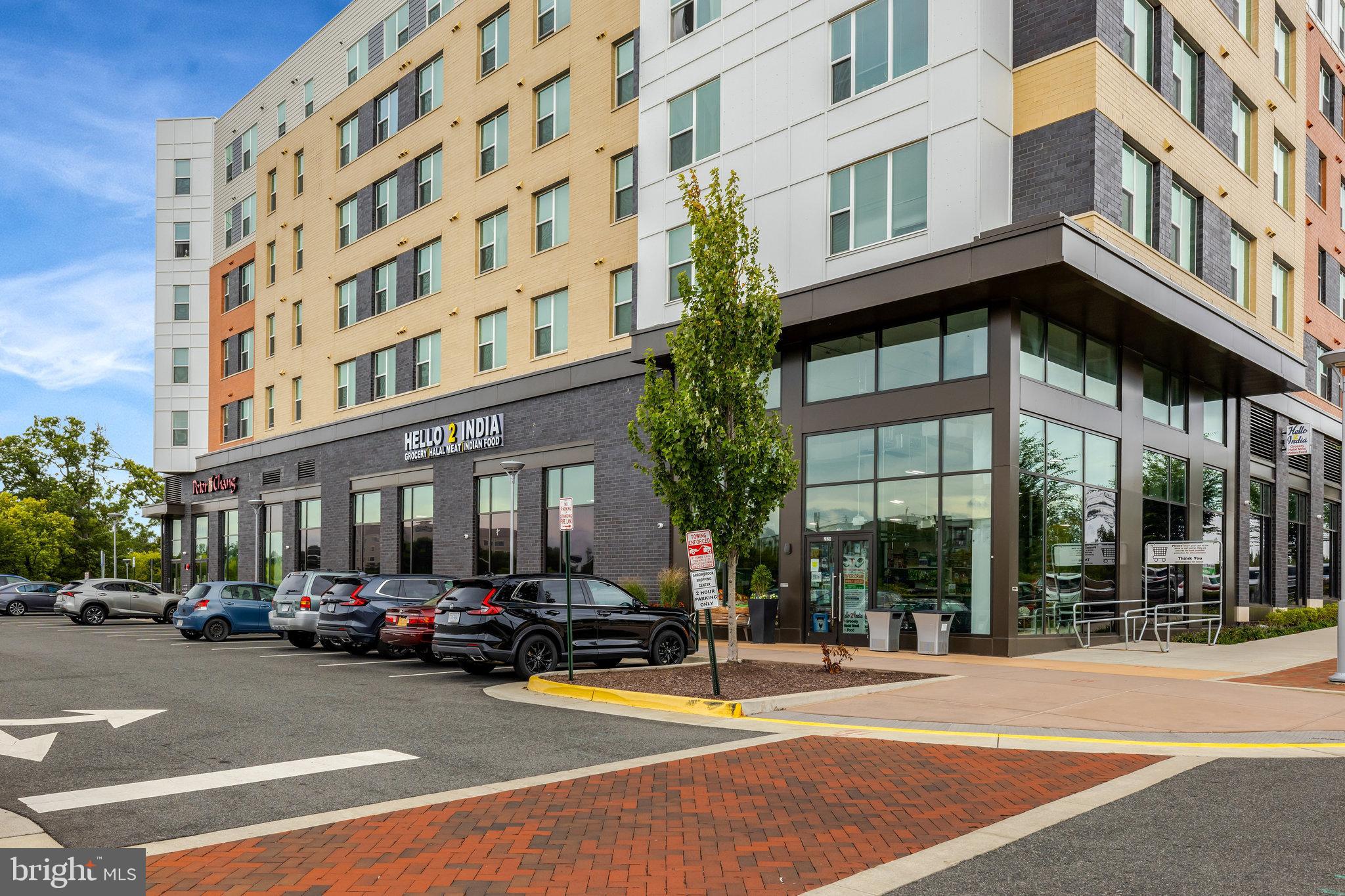 METROPARK AT ARROWBROOK - Residential