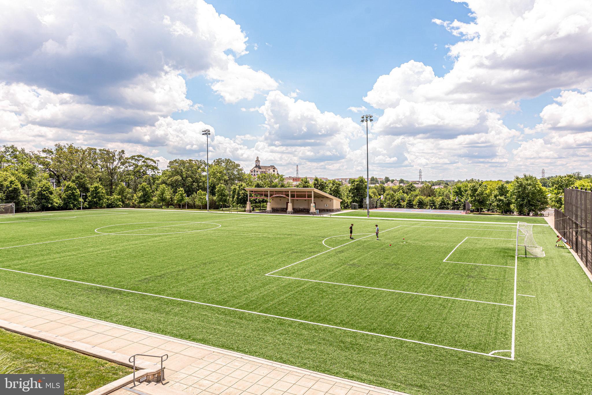 METROPARK AT ARROWBROOK - Residential