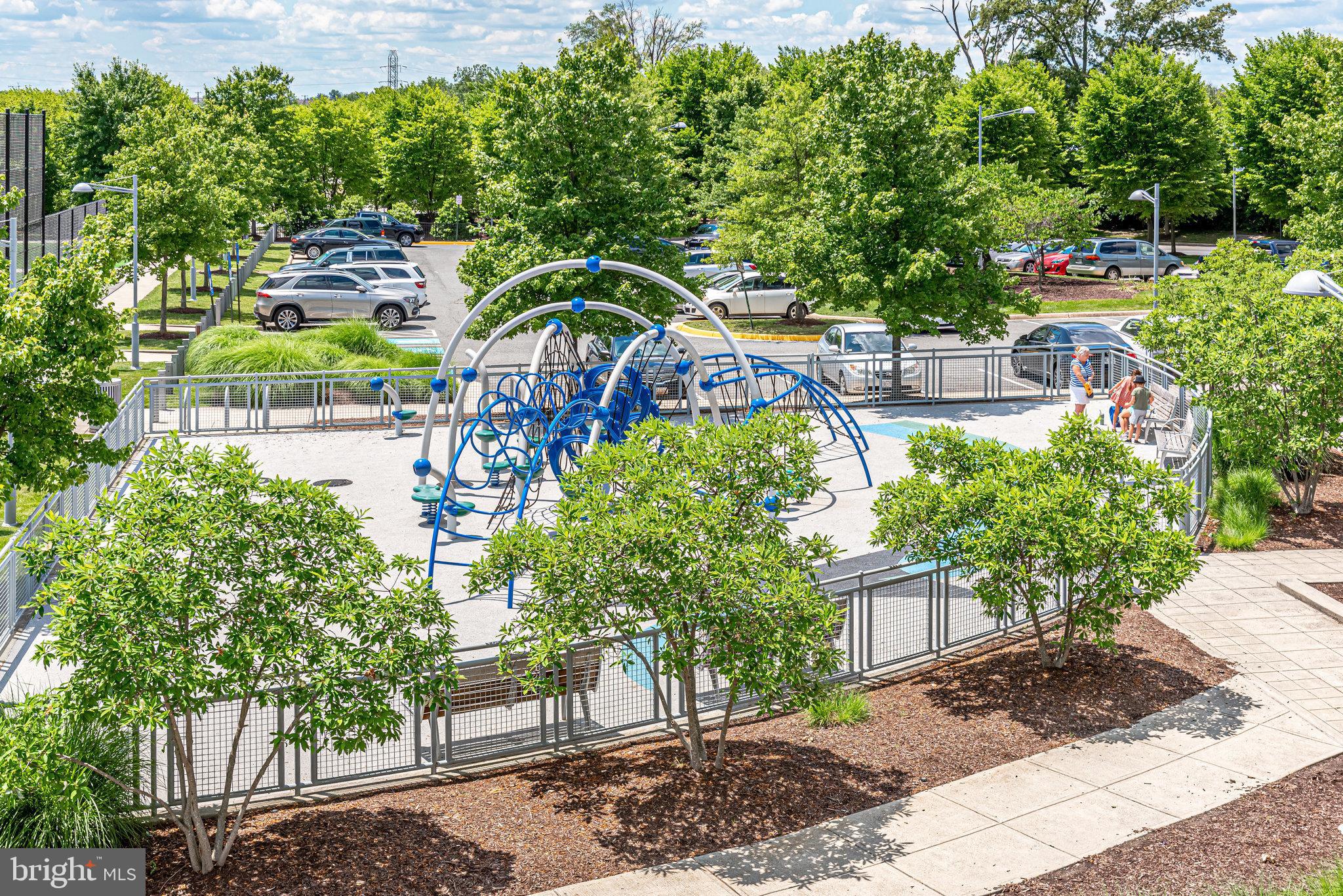 METROPARK AT ARROWBROOK - Residential