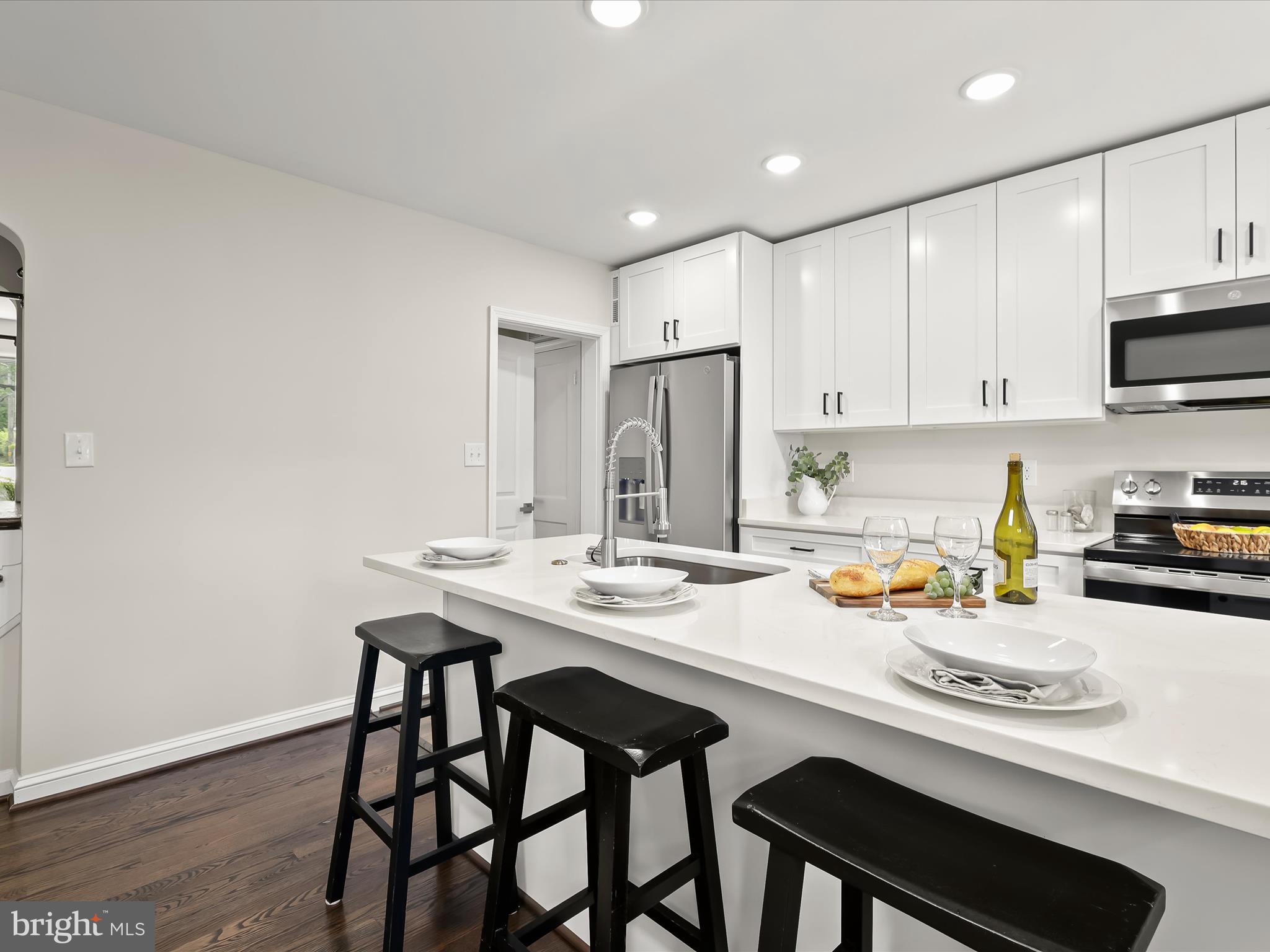 GLEN OAKS - Residential