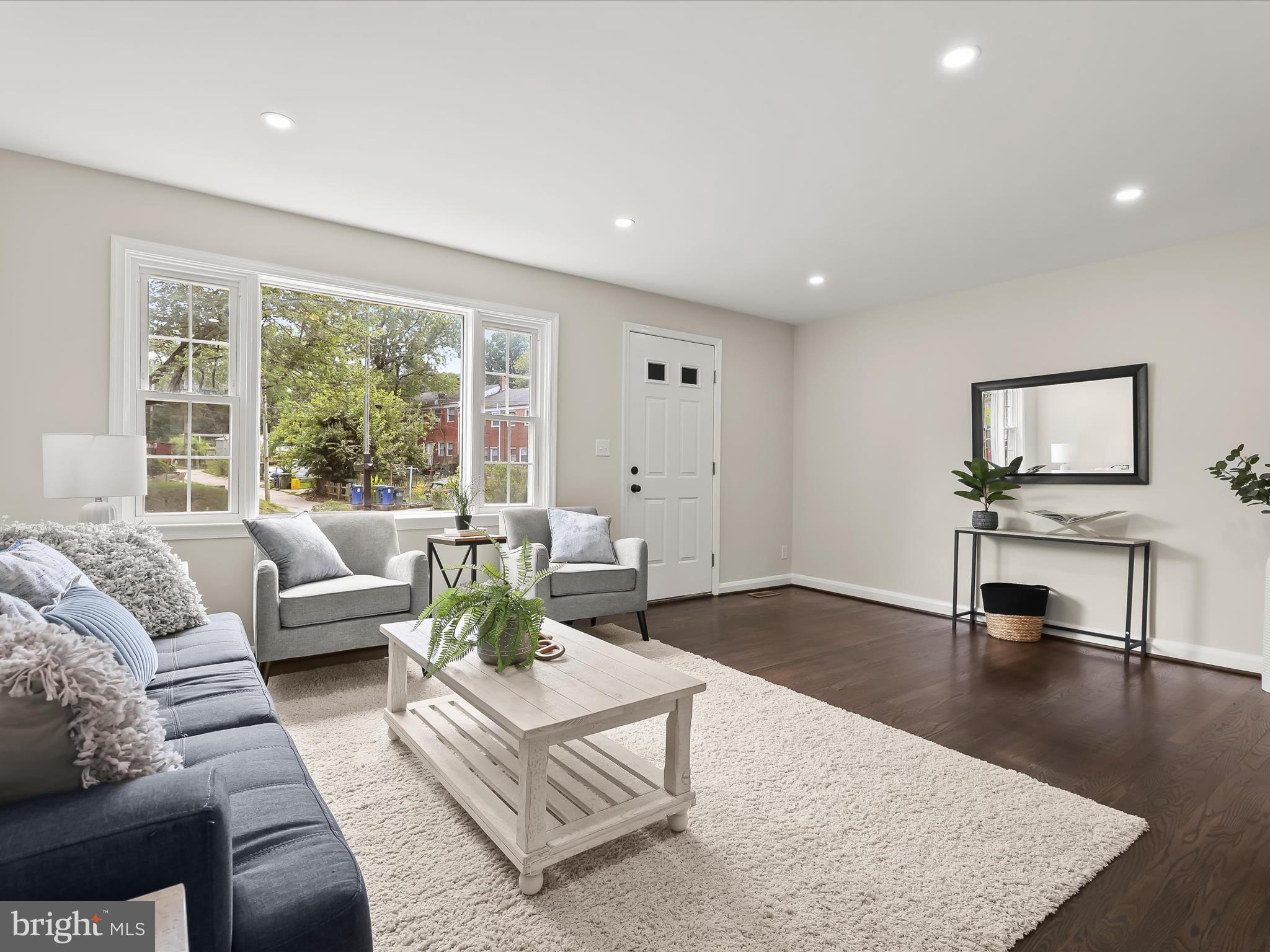 GLEN OAKS - Residential