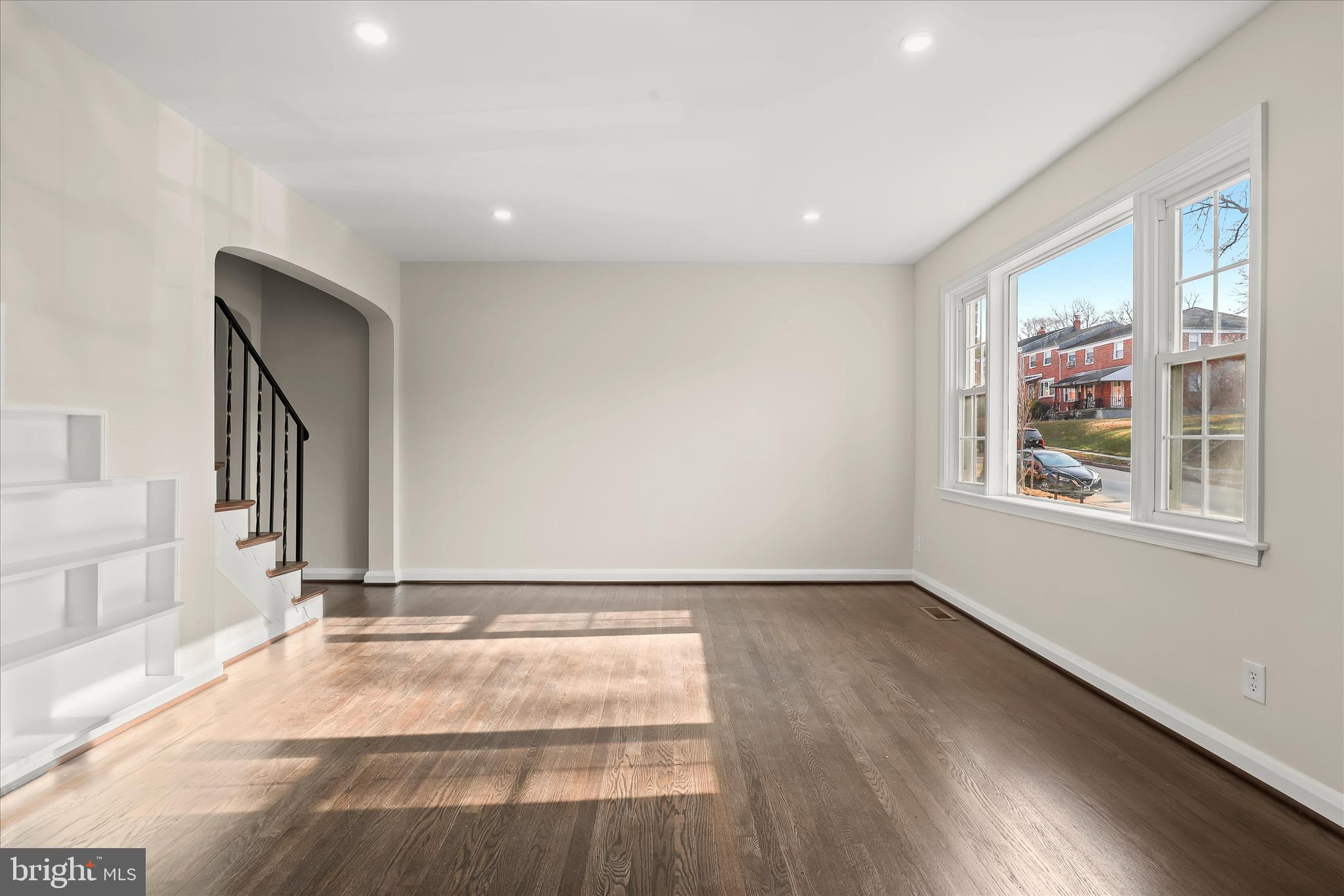 GLEN OAKS - Residential