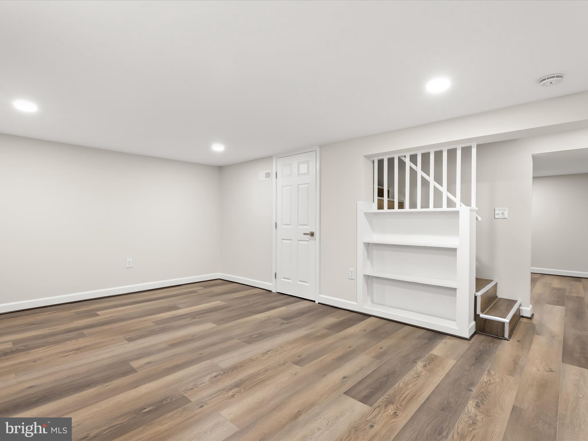 GLEN OAKS - Residential