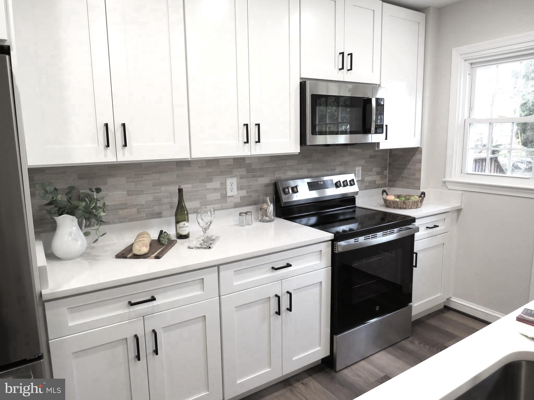 GLEN OAKS - Residential