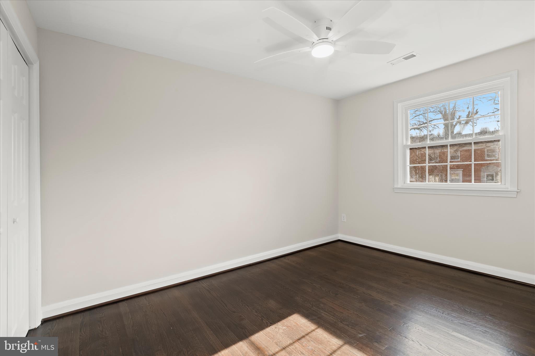 GLEN OAKS - Residential