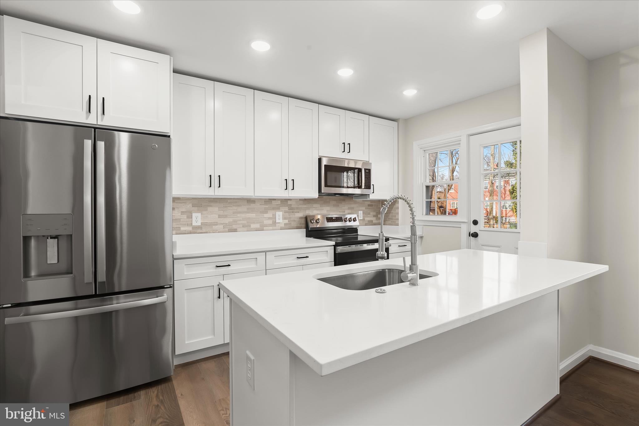 GLEN OAKS - Residential