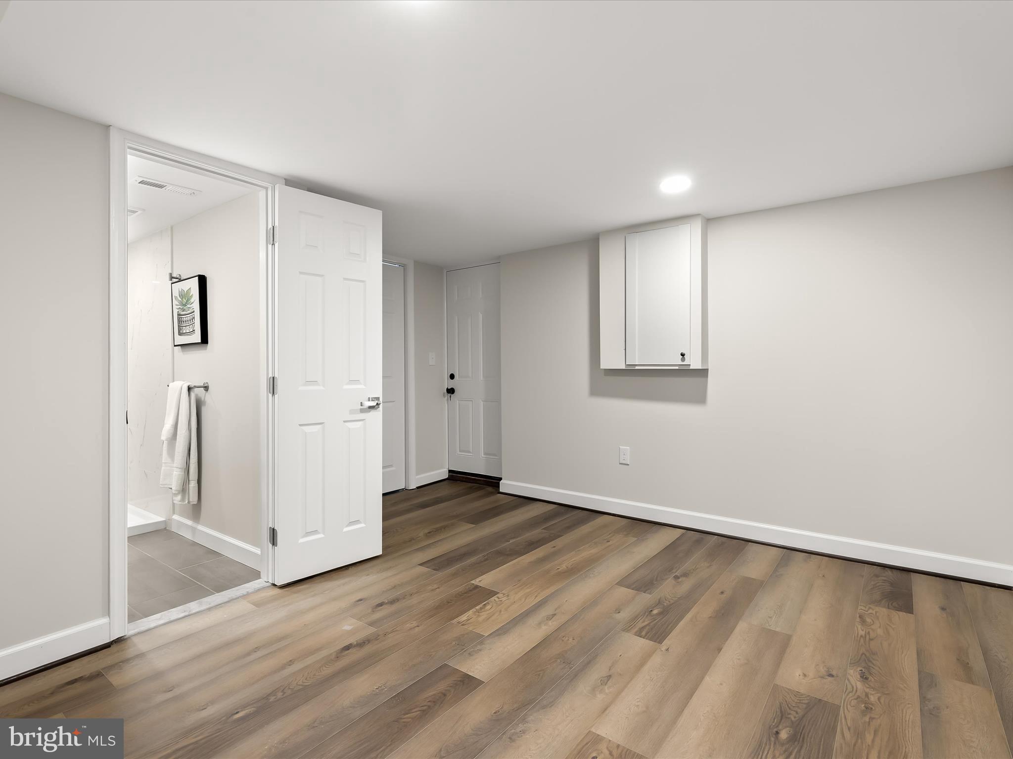 GLEN OAKS - Residential