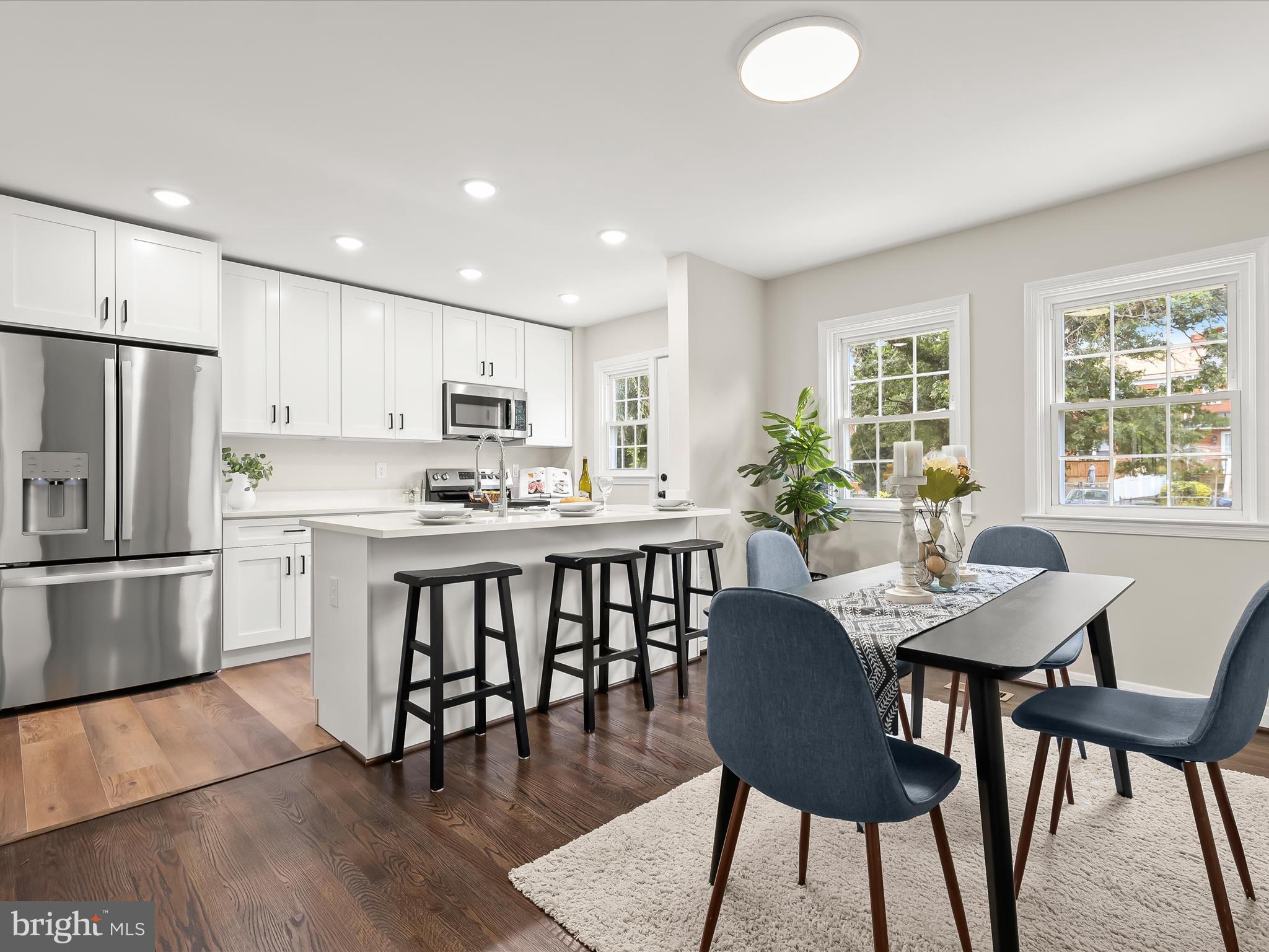 GLEN OAKS - Residential