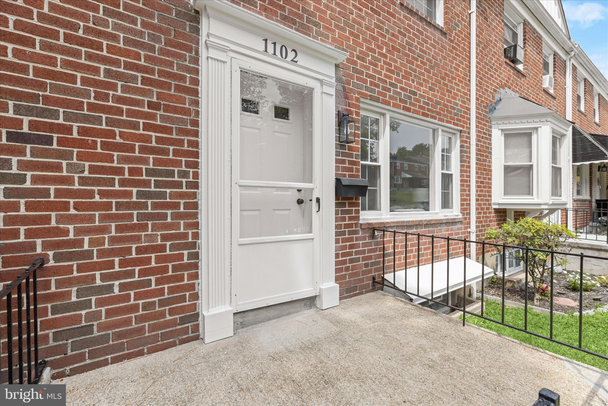 GLEN OAKS - Residential