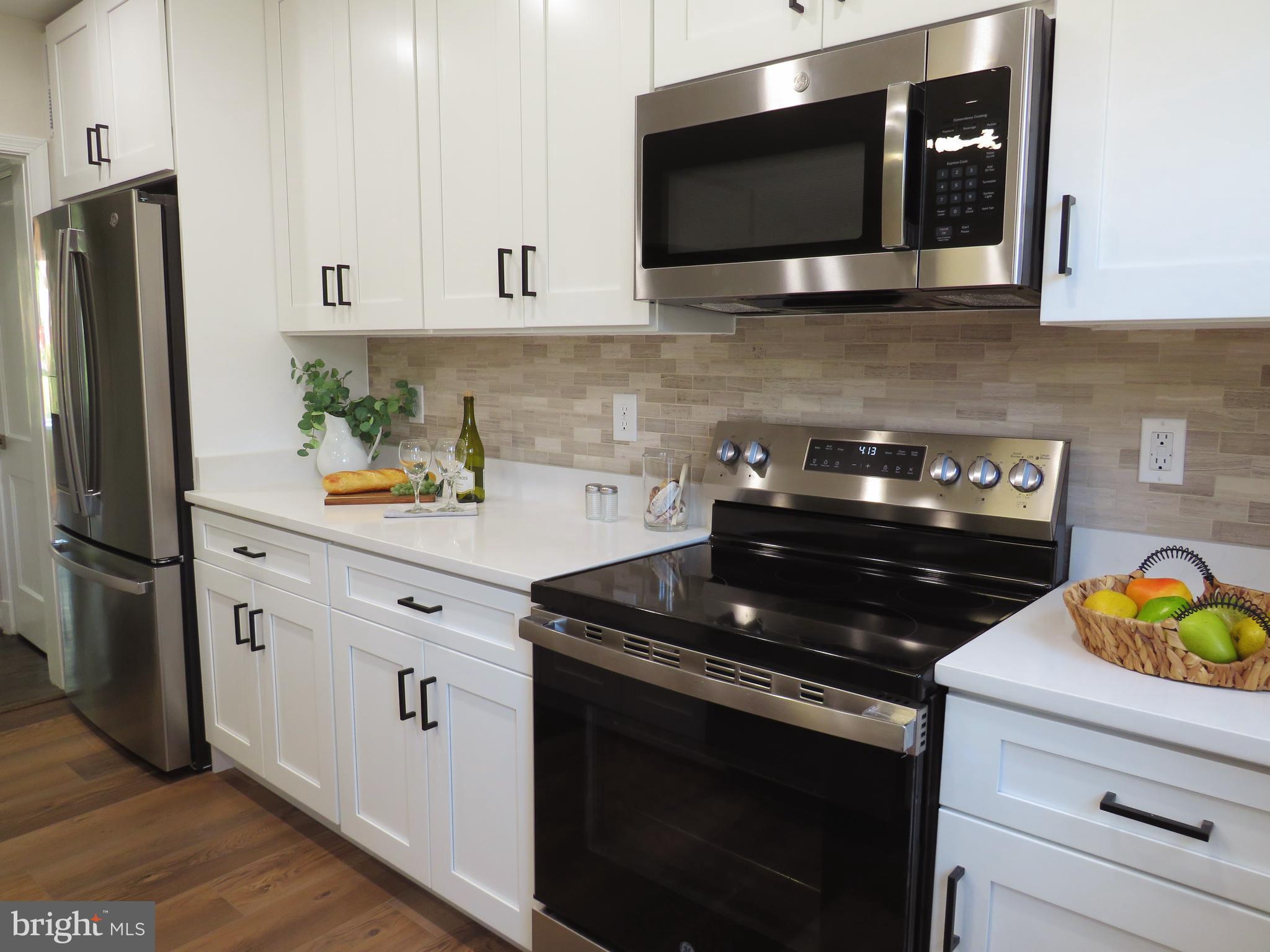 GLEN OAKS - Residential