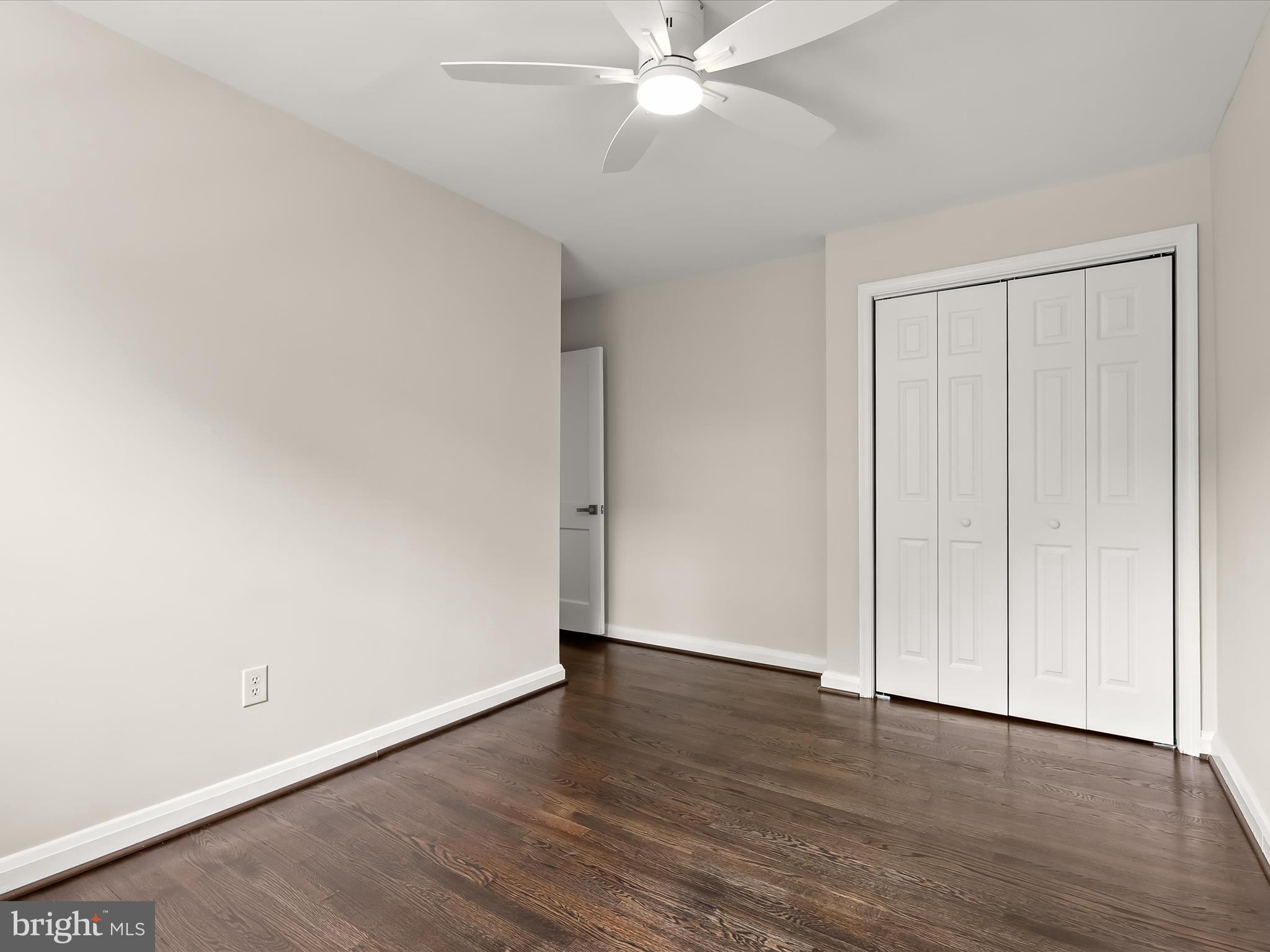 GLEN OAKS - Residential