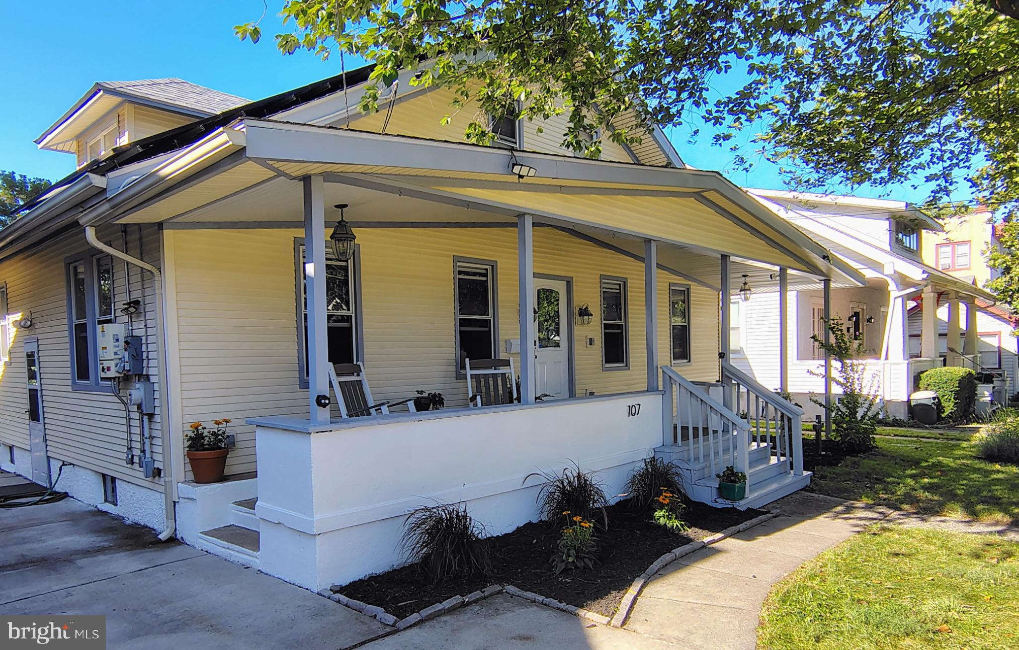 107 E BETTLEWOOD AVENUE