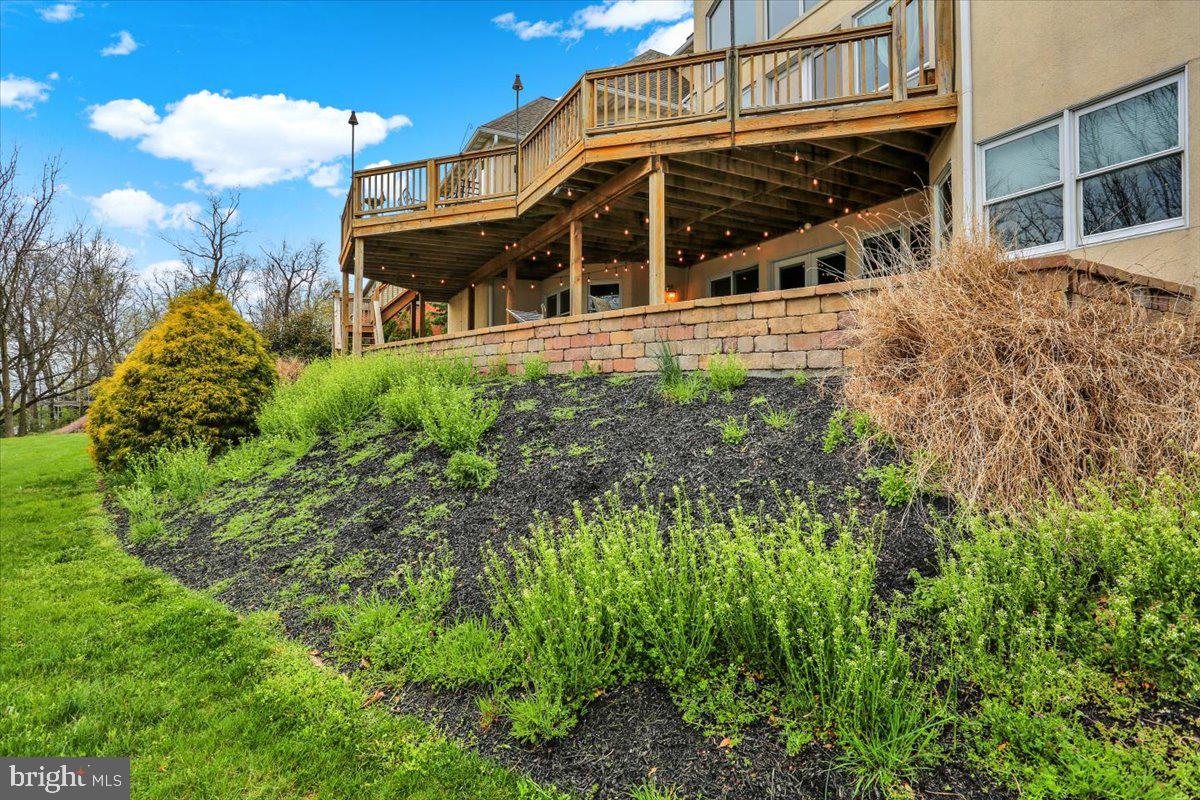 EAGLE RIDGE - Residential