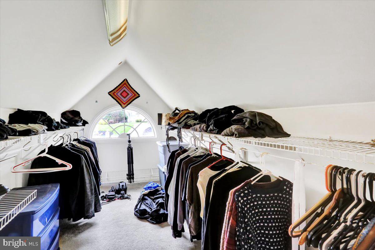 EAGLE RIDGE - Residential