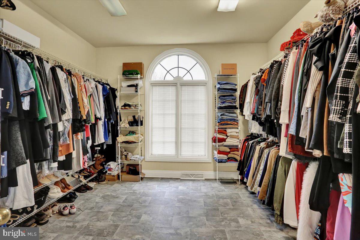 EAGLE RIDGE - Residential