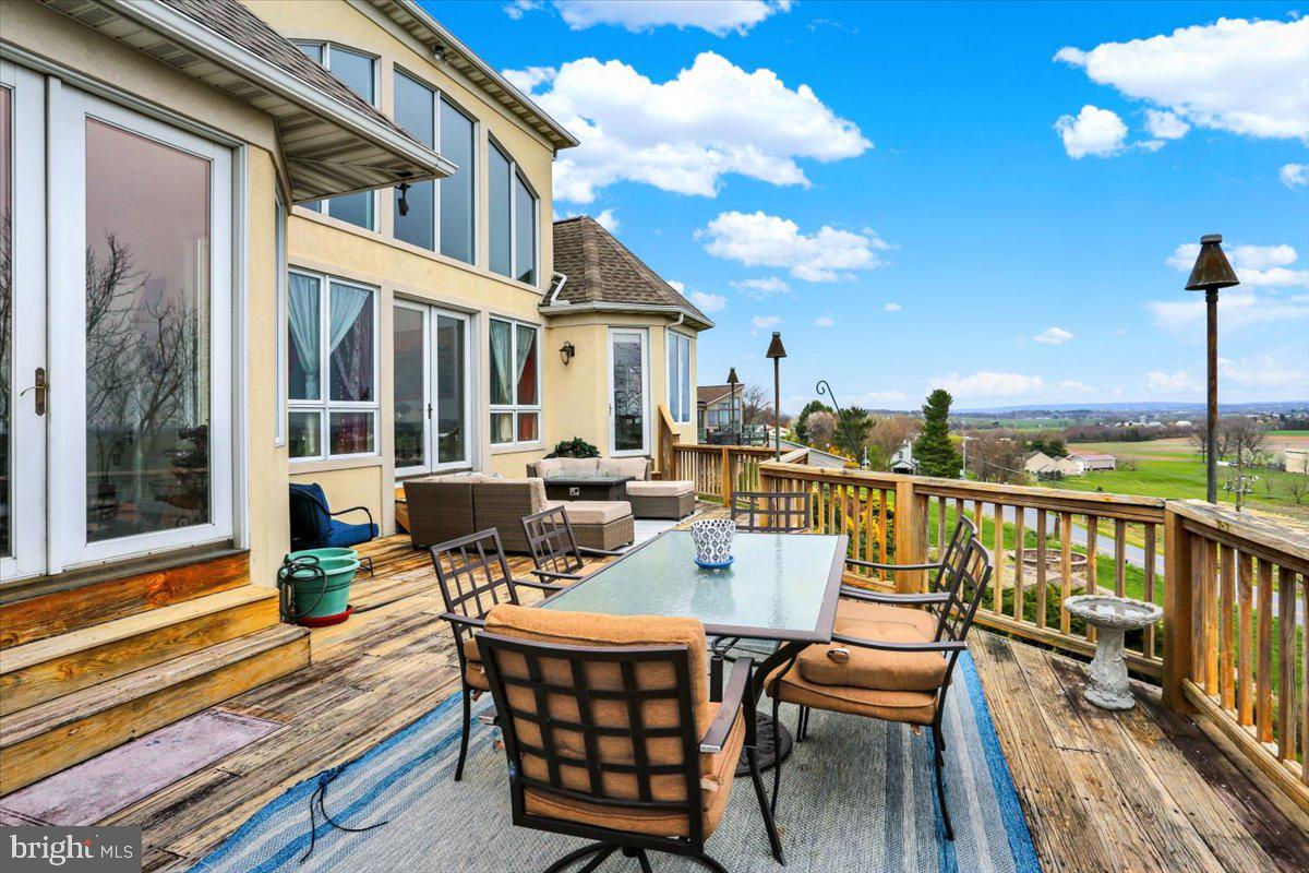 EAGLE RIDGE - Residential