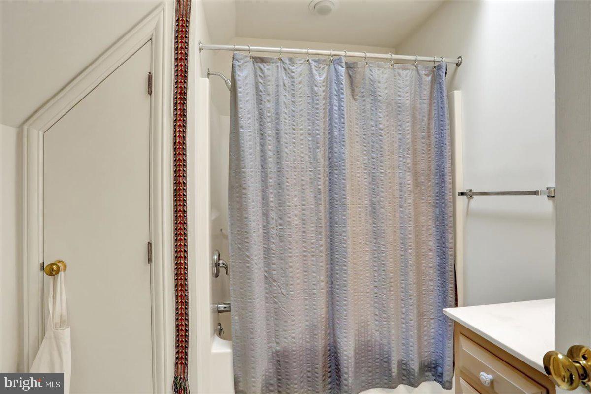 EAGLE RIDGE - Residential