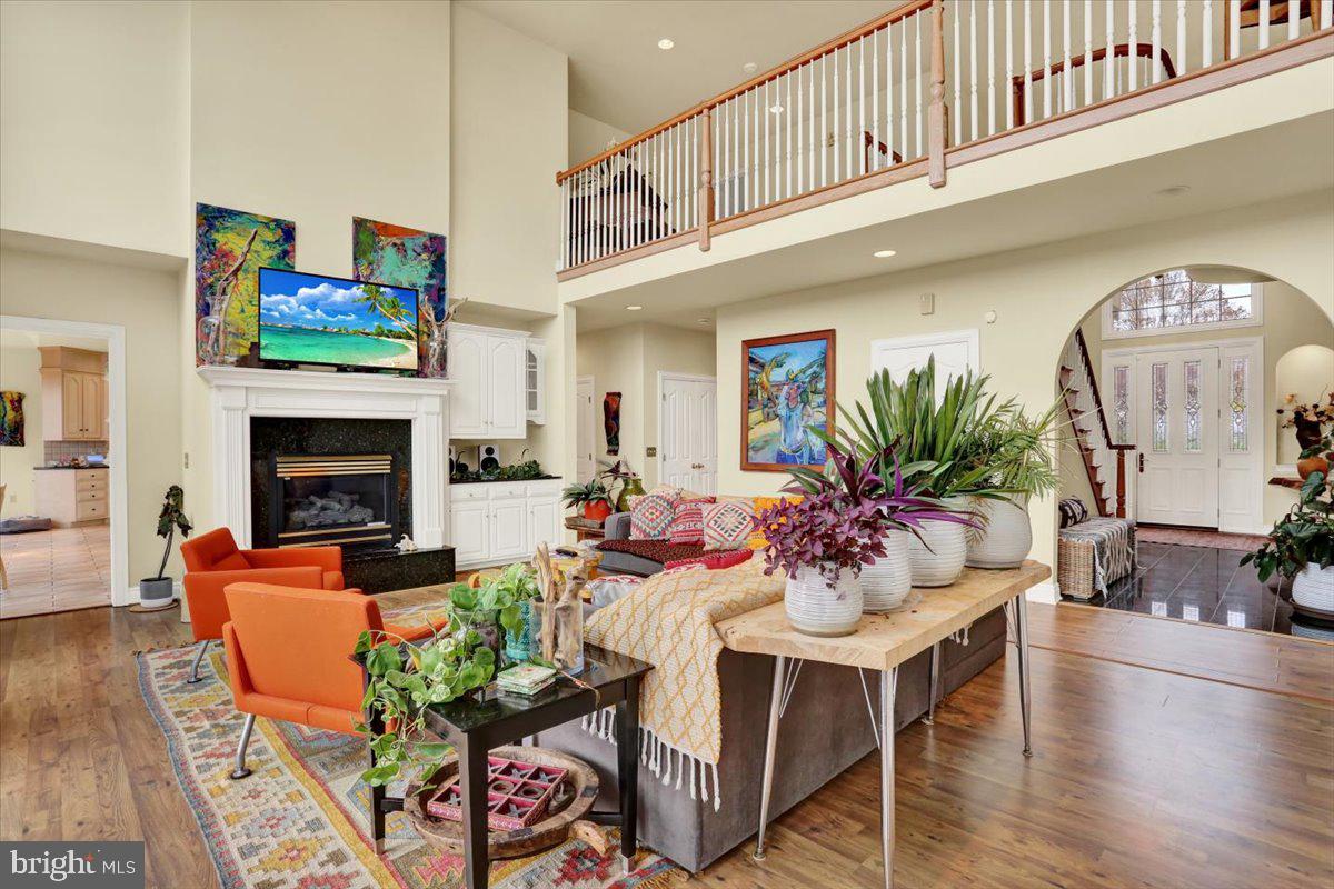 EAGLE RIDGE - Residential