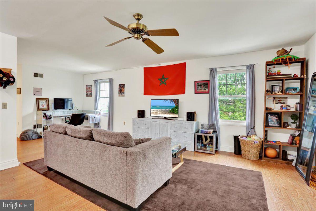 EAGLE RIDGE - Residential