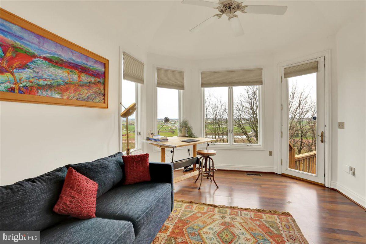 EAGLE RIDGE - Residential