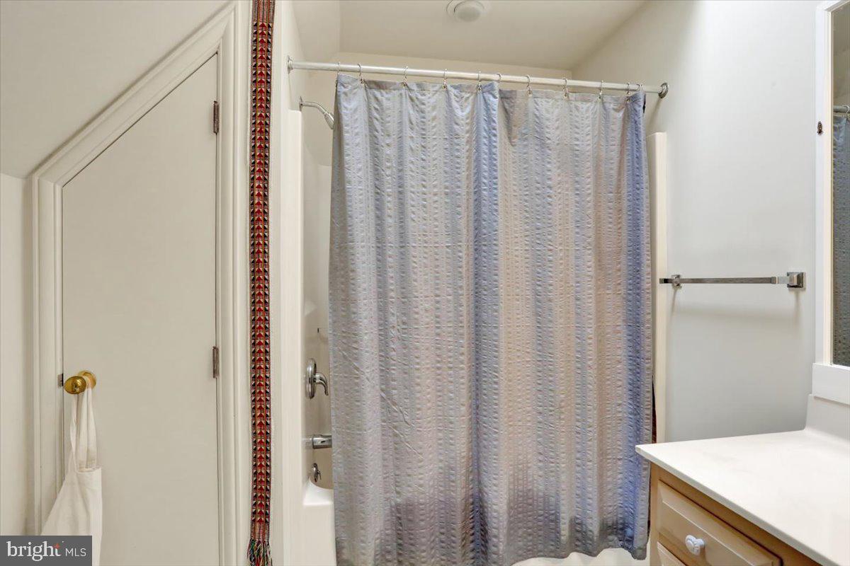 EAGLE RIDGE - Residential