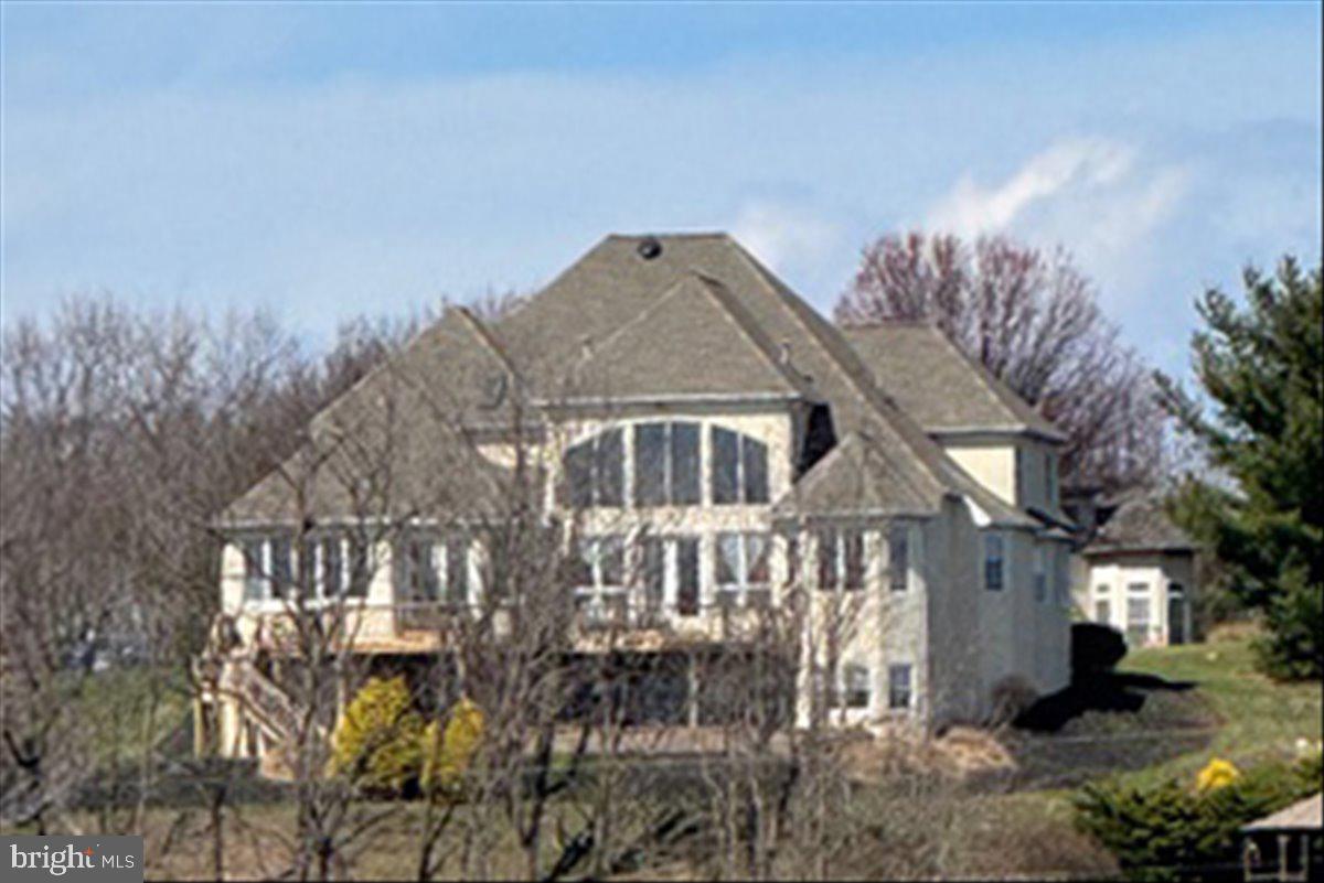 EAGLE RIDGE - Residential