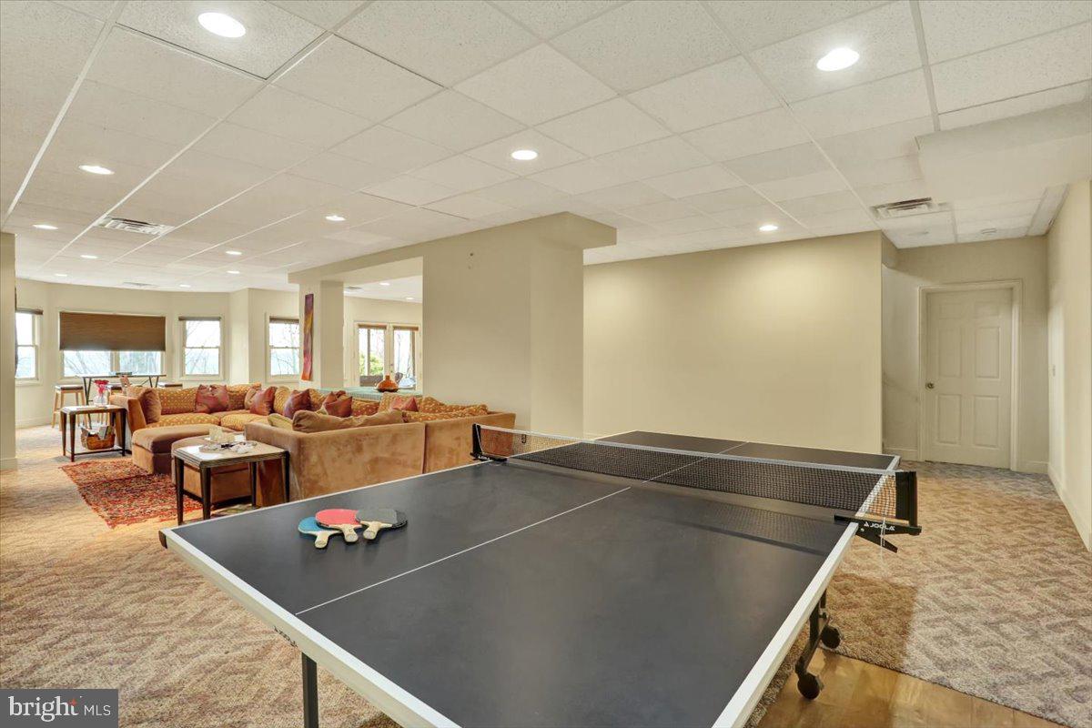 EAGLE RIDGE - Residential